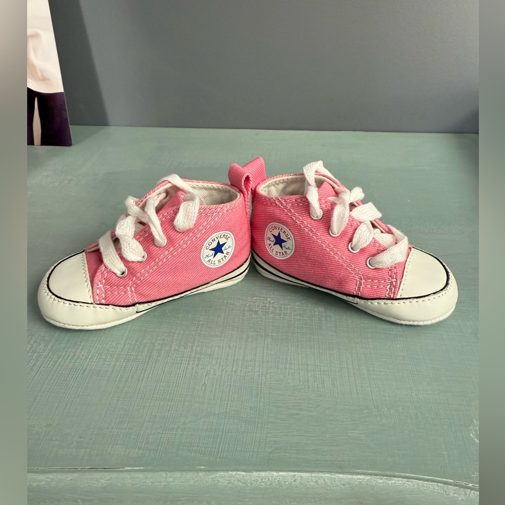 Converse Kids Cribsters in Pink and White